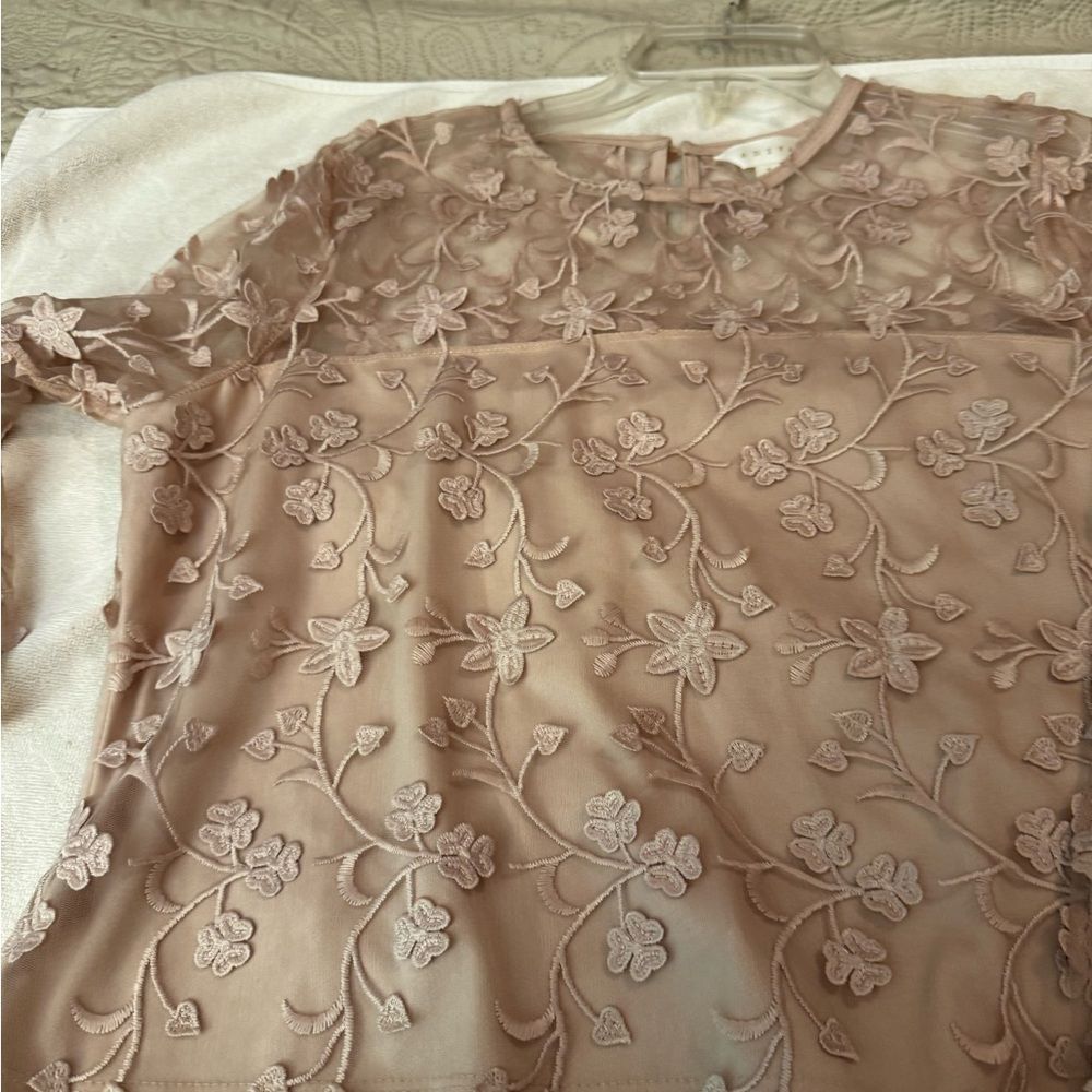 Adiva Floral Lace Blouse in light pink - Picture 6 of 12